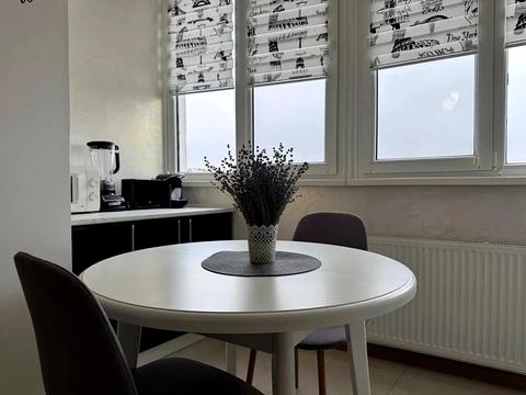 квартира за адресою Олександра Довженка вул., 61