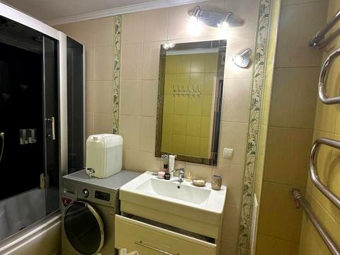 квартира по адресу Грушевського ул., 27