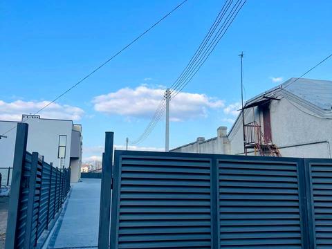 будинок за адресою Дорошенка, 8