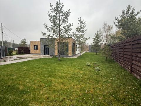 будинок за адресою Кленова