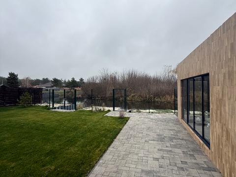 будинок за адресою Кленова