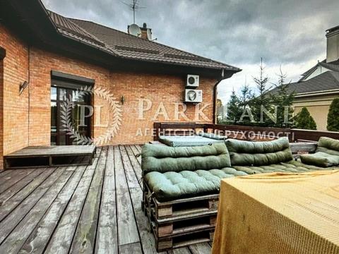 будинок за адресою с. Погреби, Соборна