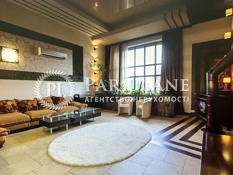 будинок за адресою с. Погреби, Соборна