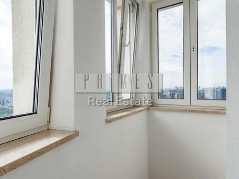 коммерческая по адресу Андрея Верхогляда ул. (Михайла Драгомирова), 2-А