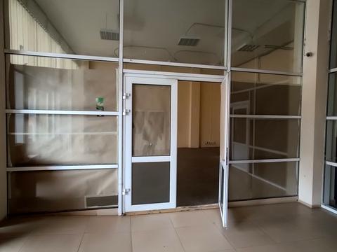 комерційна за адресою Харківське шосе, 19