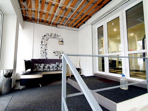 коммерческая по адресу Українська ул., 48