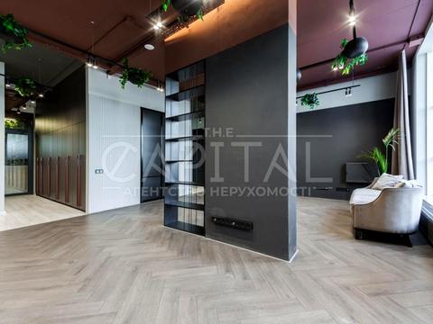 комерційна за адресою Глибочицька вул., 2