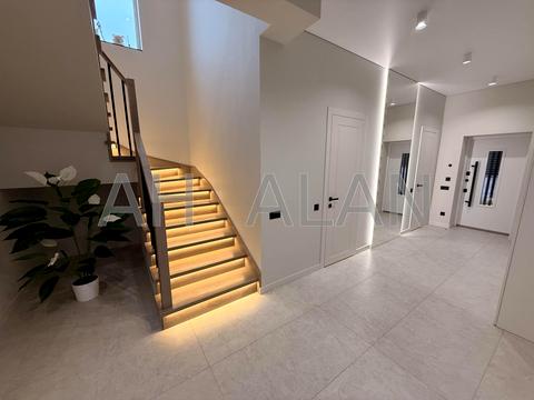 будинок за адресою Захрестова вул., 1