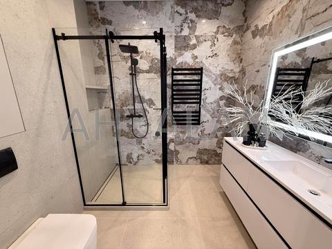 будинок за адресою Захрестова вул., 1