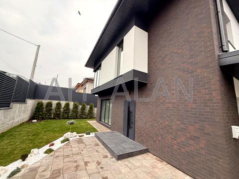 будинок за адресою Захрестова вул., 1