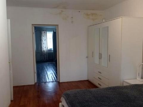 квартира за адресою Космонавтів вул., 25/4