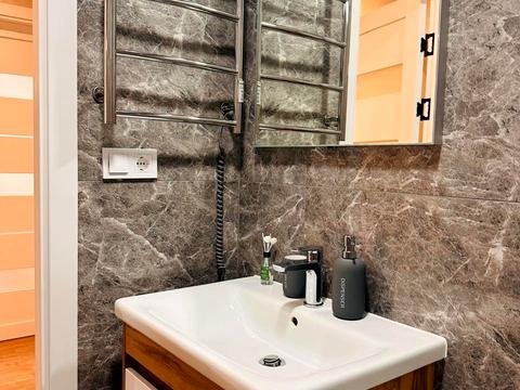 квартира за адресою Вацлава Гавела бульв. (Івана Лепсе), 42