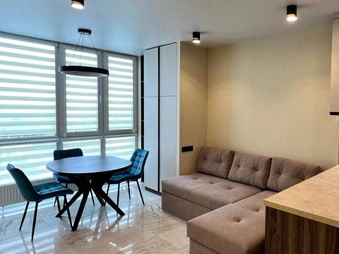 квартира за адресою Салютна вул., 2к8