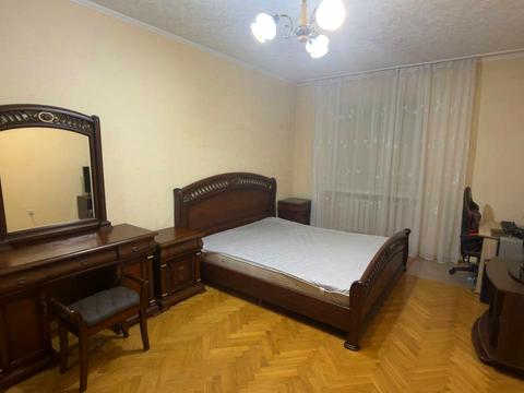 квартира за адресою Срібнокільська вул., 24