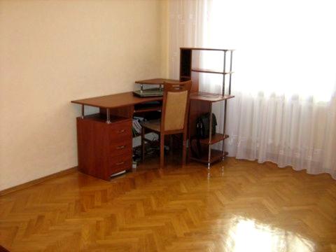 квартира за адресою Срібнокільська вул., 24