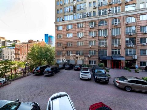 комерційна за адресою Київ, Саксаганського вул., 119