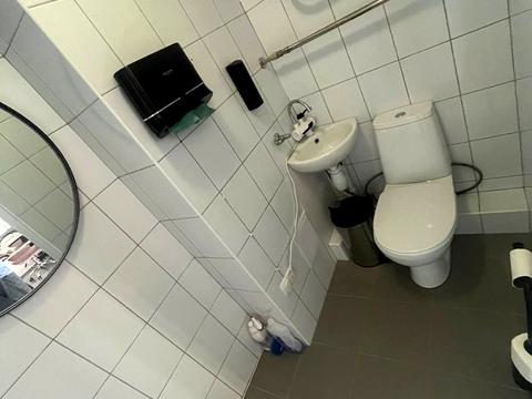 комерційна за адресою Галицька вул., 9а