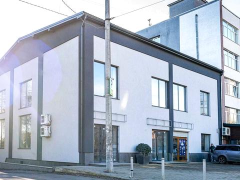 комерційна за адресою Української Перемоги вул. (Академіка Сахарова), 36