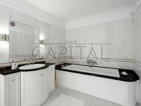 будинок за адресою с. Крюківщина, Молодіжна