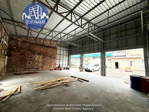 комерційна за адресою Руська вул., 242