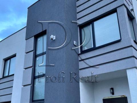 дом по адресу Ивана Сирко ул.