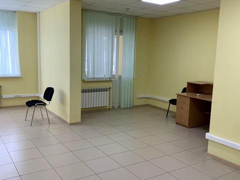 комерційна за адресою Миколи Закревського вул., 93-А