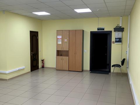 комерційна за адресою Миколи Закревського вул., 93-А