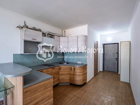 квартира за адресою Спортивна вул., 18