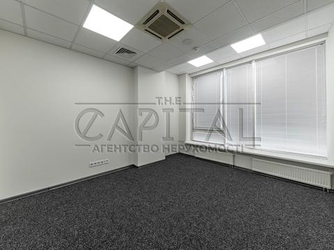 комерційна за адресою Січових Стрільців вул. (Артема), 50