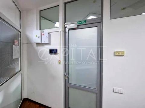 комерційна за адресою Басейна вул., 7-В