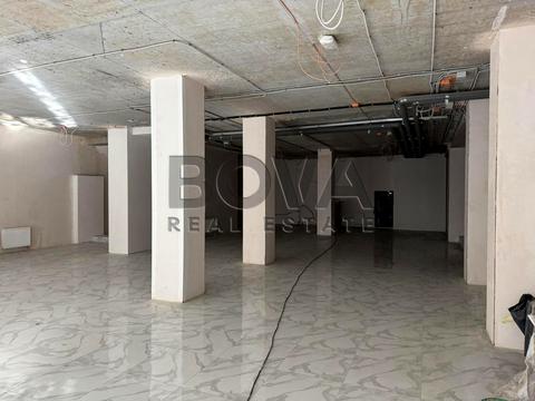 комерційна за адресою Саксаганського вул., 80