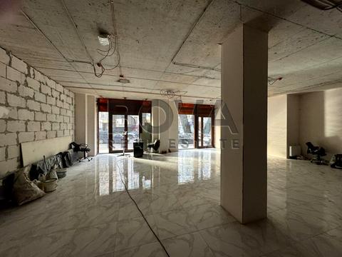 комерційна за адресою Саксаганського вул., 80