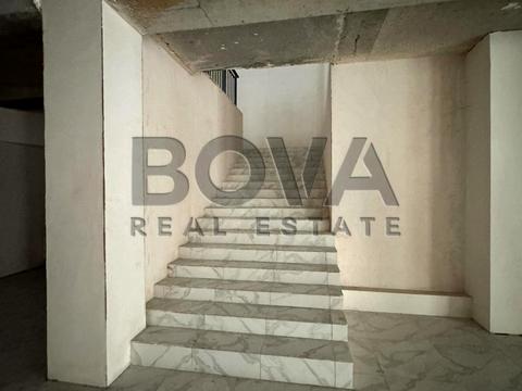 комерційна за адресою Саксаганського вул., 80