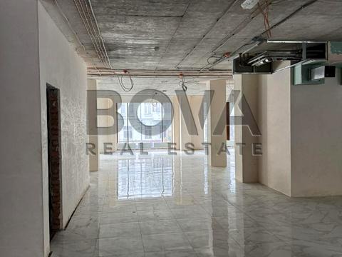 комерційна за адресою Саксаганського вул., 80