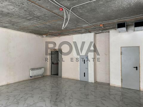 комерційна за адресою Саксаганського вул., 80