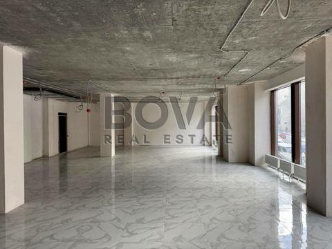 комерційна за адресою Саксаганського вул., 80