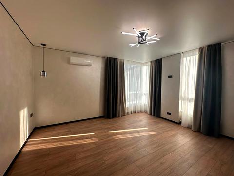 квартира за адресою Слави Стецько вул., 4А