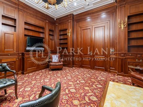 комерційна за адресою Володимирська вул., 49-Б