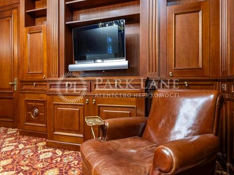 комерційна за адресою Володимирська вул., 49-Б