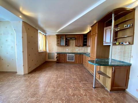 квартира за адресою Автозаводська вул., 99/4