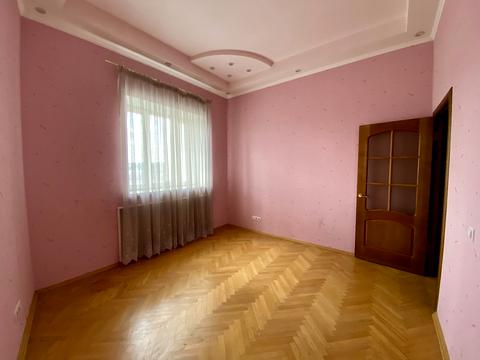 квартира за адресою Автозаводська вул., 99/4