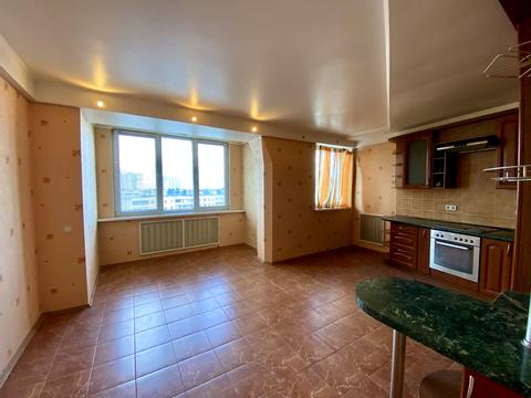 квартира за адресою Автозаводська вул., 99/4