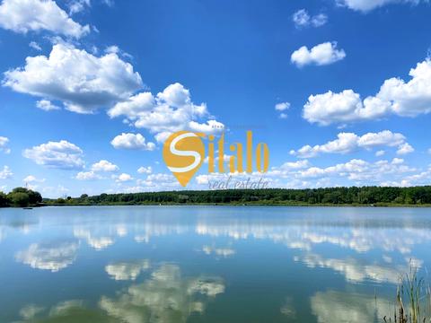 будинок за адресою Шкільна вул., 2