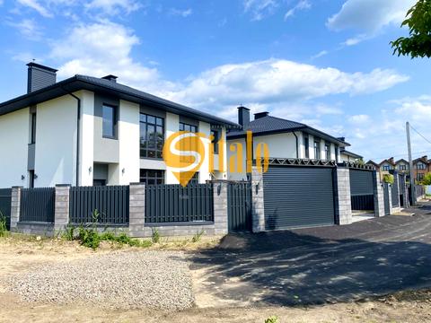 будинок за адресою Шкільна вул., 2