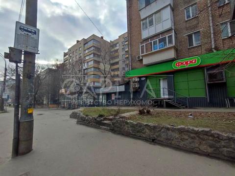 комерційна за адресою Вадима Гетьмана вул., 34