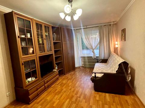 квартира за адресою житловий масив Тополя-1 вул., 2