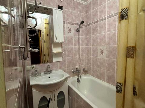 квартира за адресою житловий масив Тополя-1 вул., 2