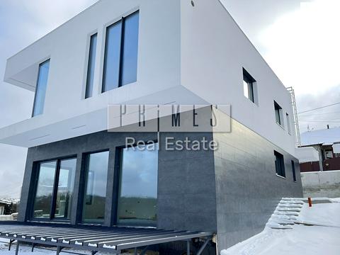 будинок за адресою Парникова вул.