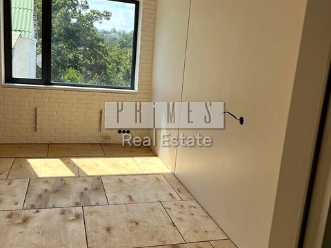 будинок за адресою Парникова вул.