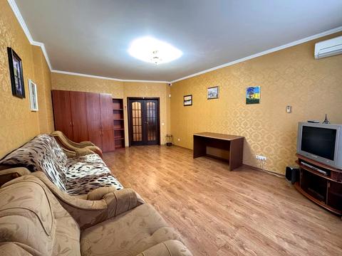 квартира по адресу Олены Пчилки ул., 3-А